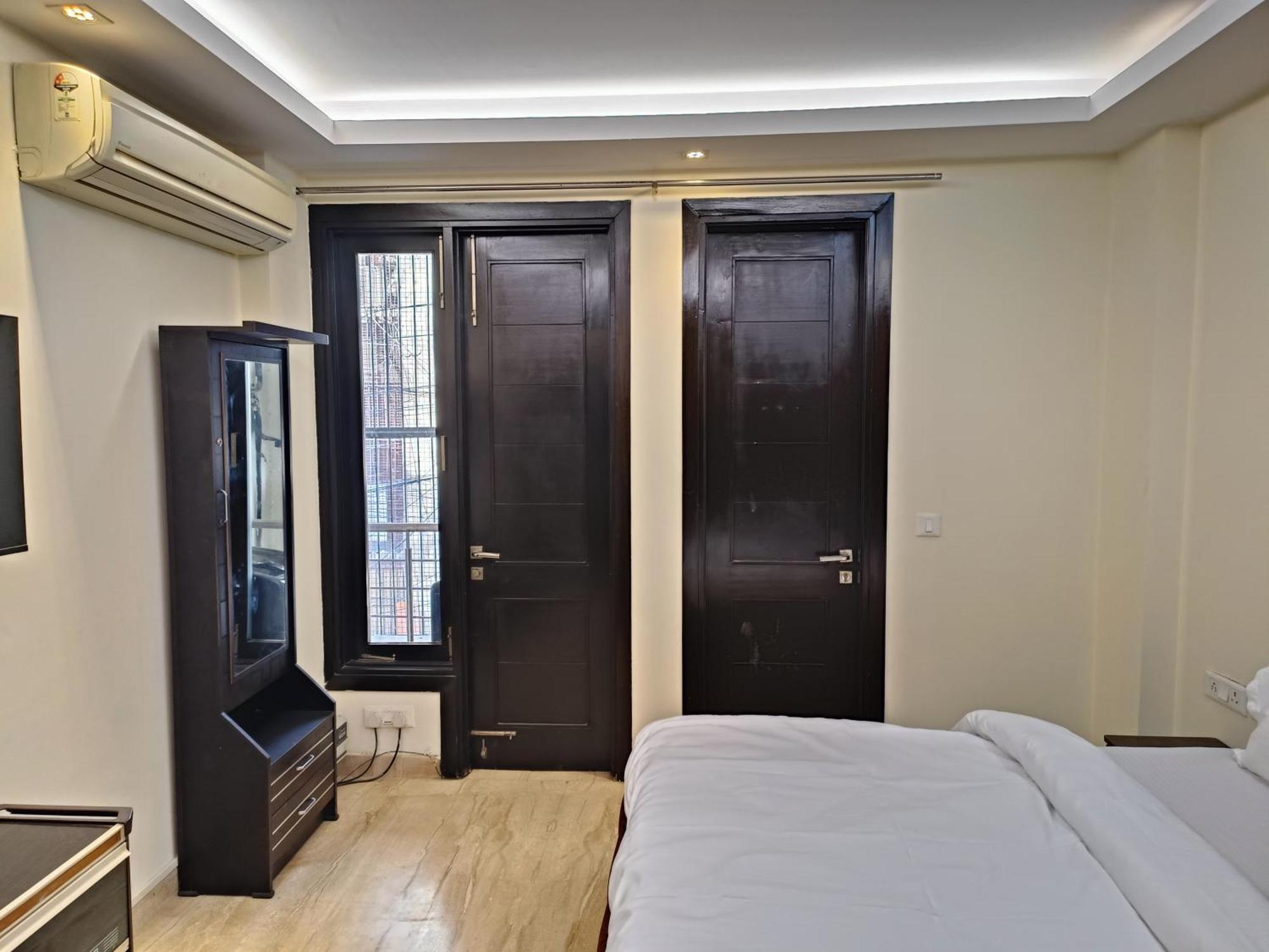 Hotel Greenleaf And Suites, Greater Kailash 1 3*